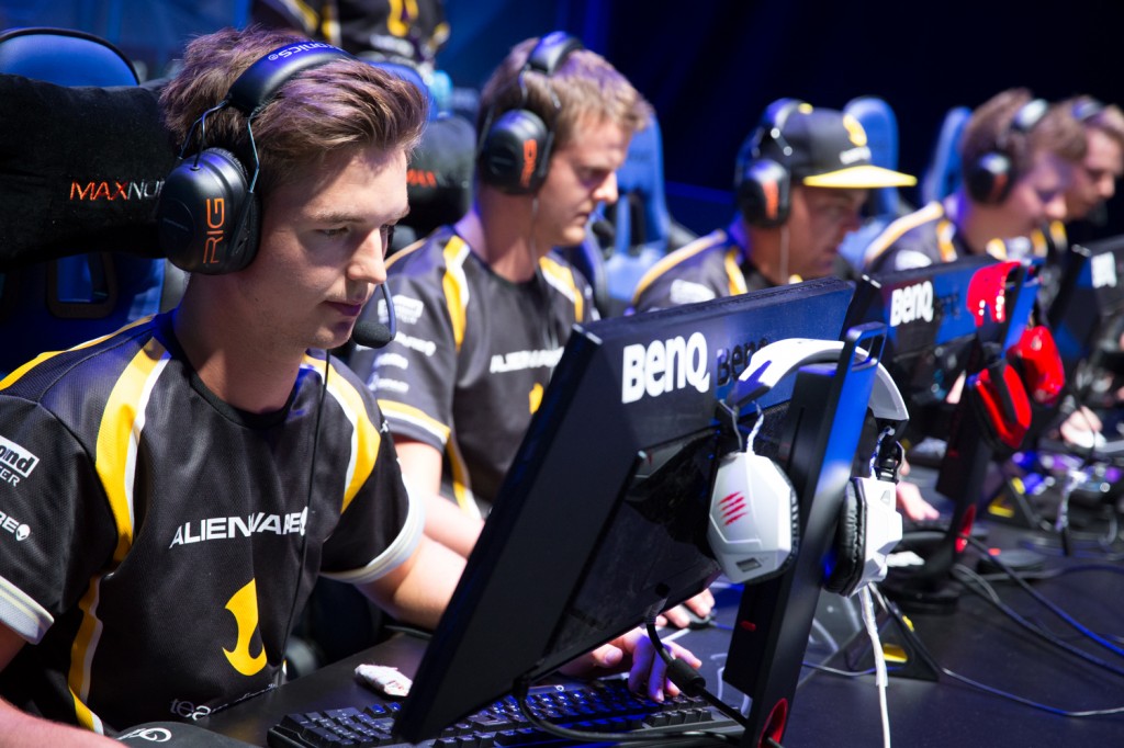 dignitas esl one cologne