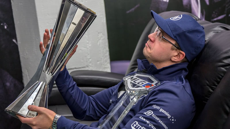 INTERNETHULK_trophies