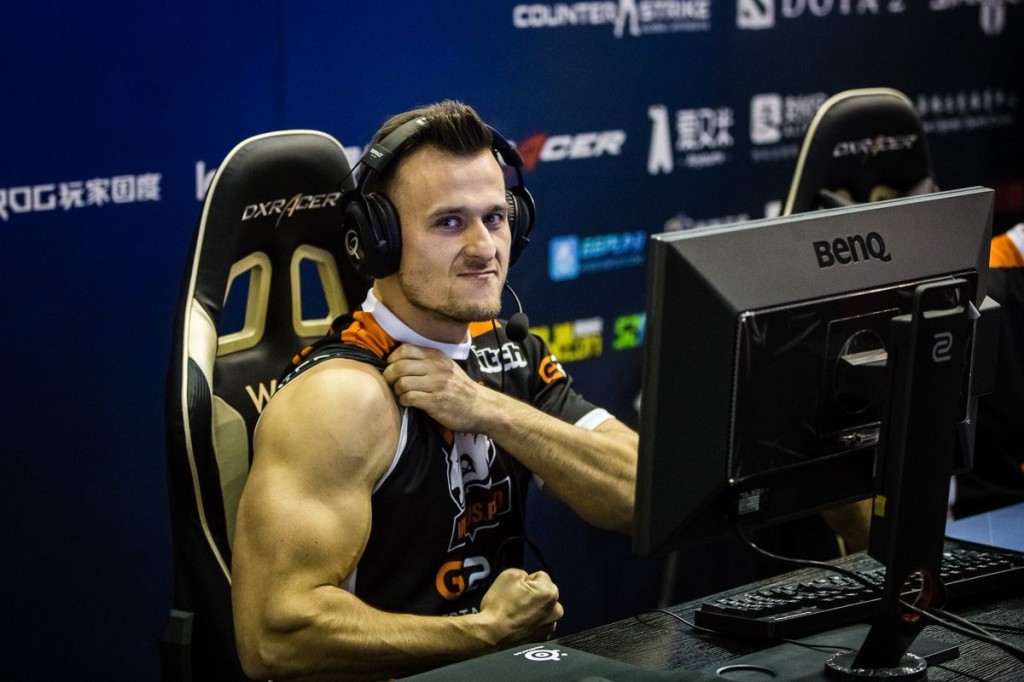 Pasha-Biceps-2